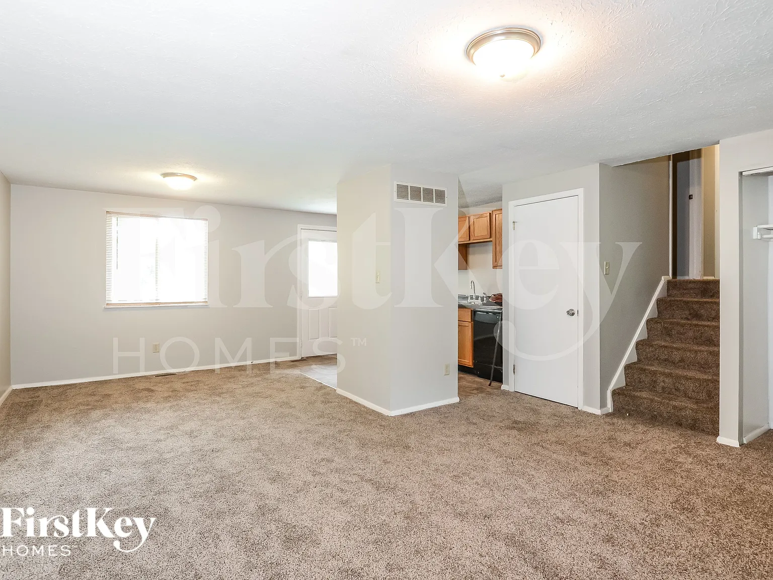 3 bed, 2.5 bath, 1568 sqft, $2,025 — Photo 3