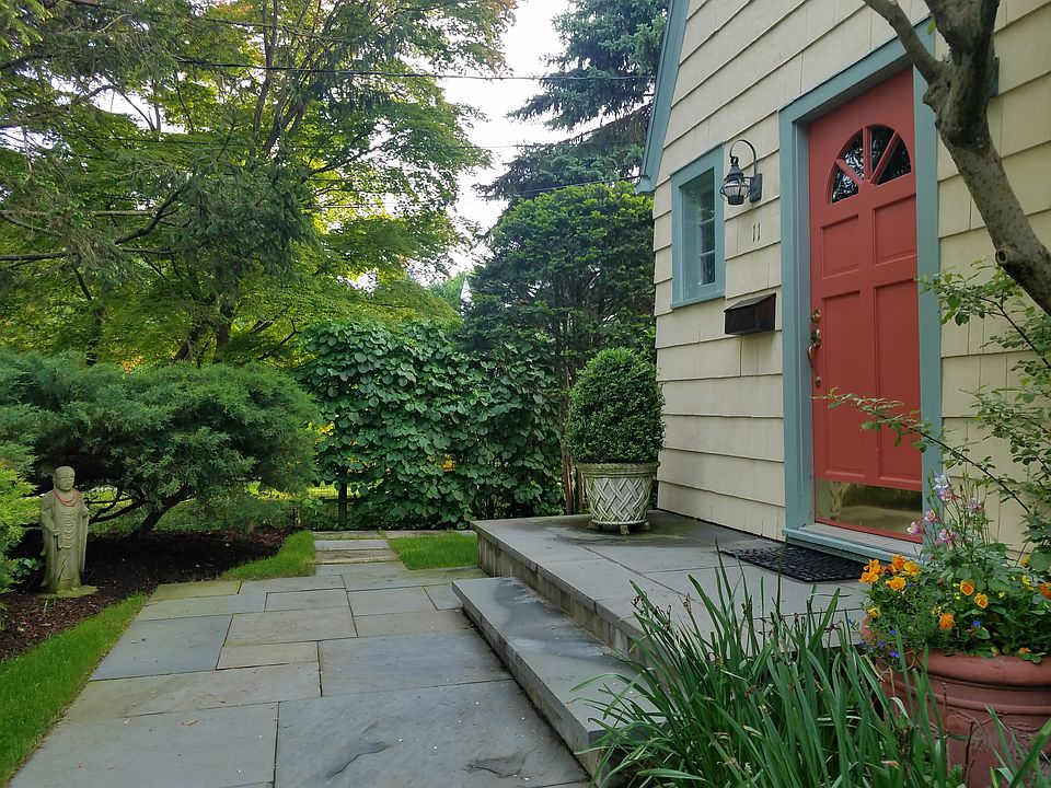 Front entry  11 Observatory
