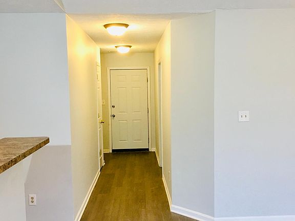 3rd image of 3803 Sonoma Ln
