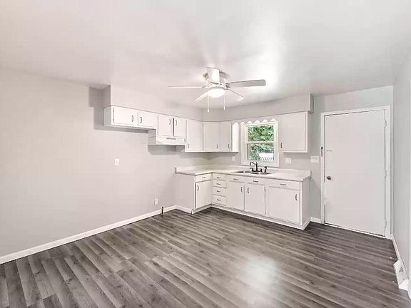 2nd image of 3305 Brown St #3305