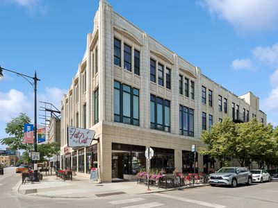 1215 W Gunnison St APT 322, Chicago, IL, 60640