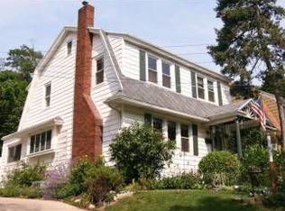1315 Calvin Ave SE, Grand Rapids, MI 49506