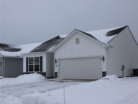 4th image of 726 Cedar Crest Dr
