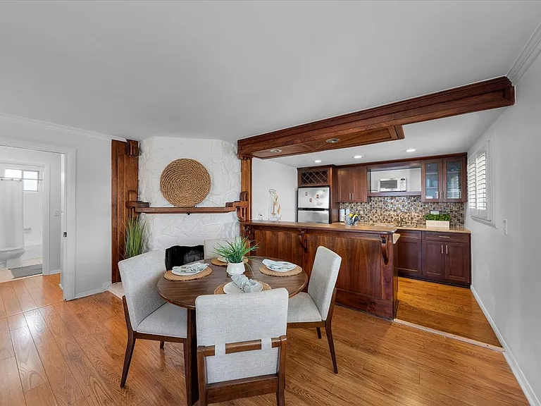 644 Manhattan Beach Blvd #10 — Photo 5