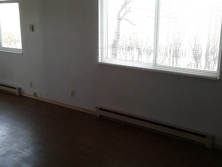 404 Roosevelt St #1A — Photo 5