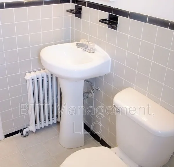 4013 38th St #202 — Photo 32