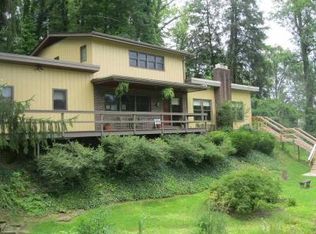 20 Willow Glen Rd, Huntington, WV 25701