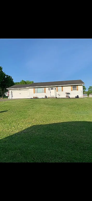 90 Fry Dr photo 1
