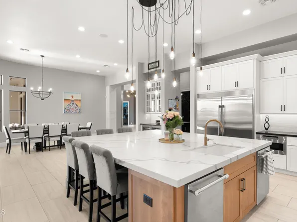 7462 S MCCORMICK Way, Queen Creek, AZ 85142