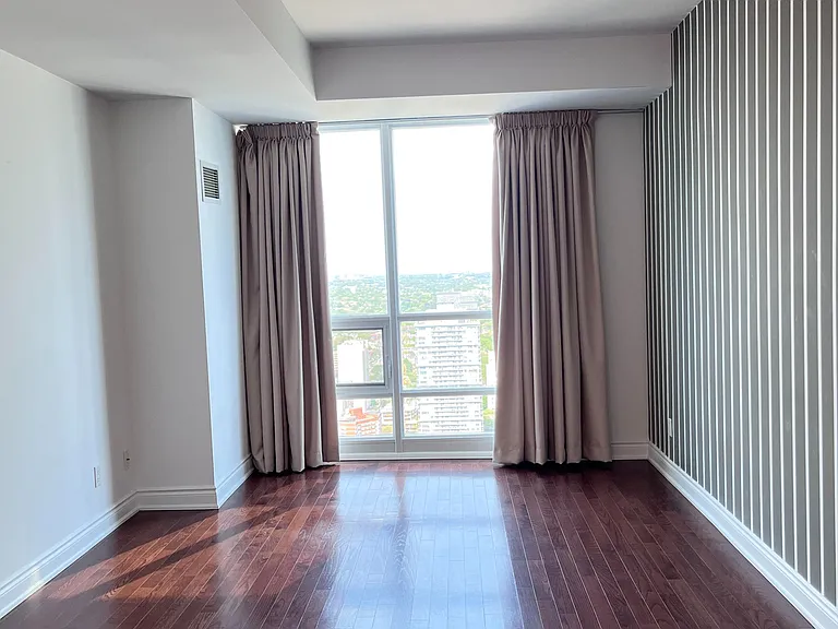 761 Bay St #4403 — Photo 7