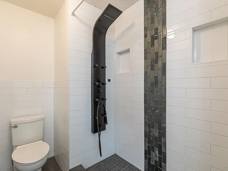 3409 High Meadows Dr — Photo 27