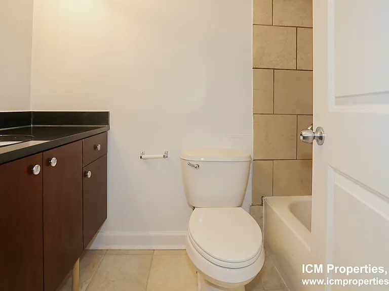 3800 N Sheffield Ave #1 — Photo 5