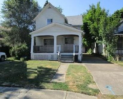 1st image of 520 W 14th St