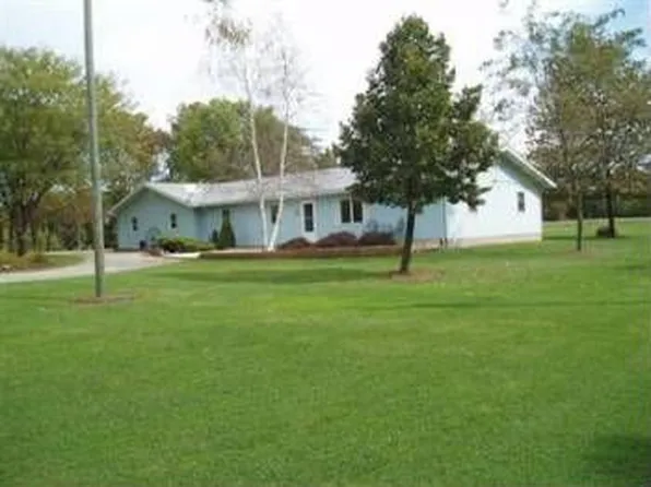 3172 223rd Ave, Montrose, IA 52639
