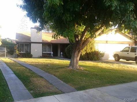 1st image of 43625 Persimmons Ln