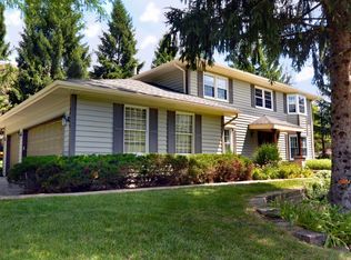 9S773 Circle Ave, Willowbrook, IL 60527