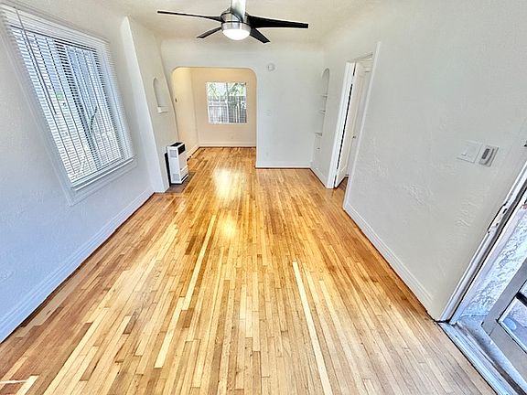 5th image of 4451 1/2 Kansas St