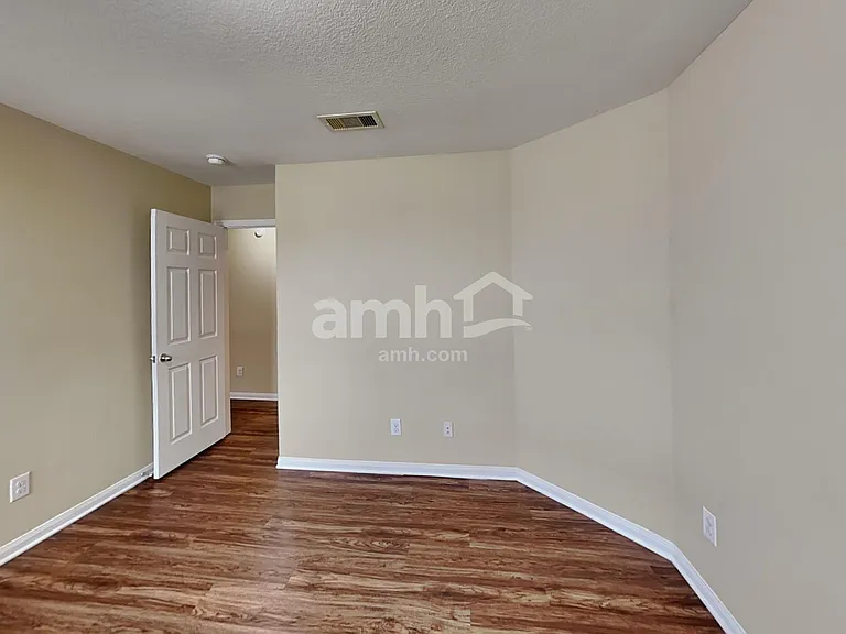 9415 White Diamond Ln — Photo 14