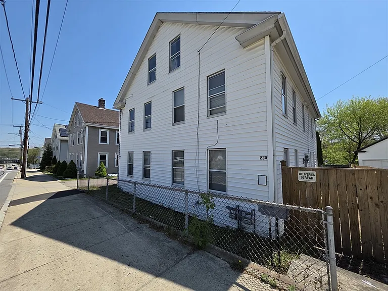 223 Main St #223 — Photo 1