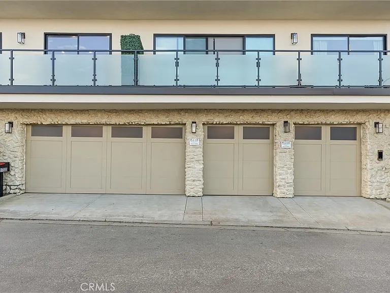 17333 Castellammare Dr — Photo 25