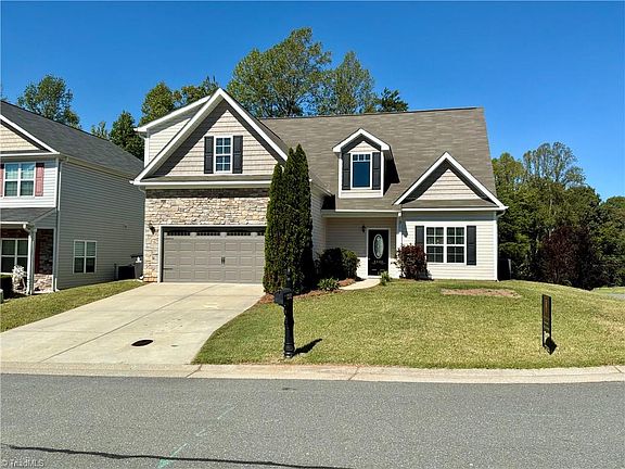 3rd image of 4404 Morning Ridge Ln