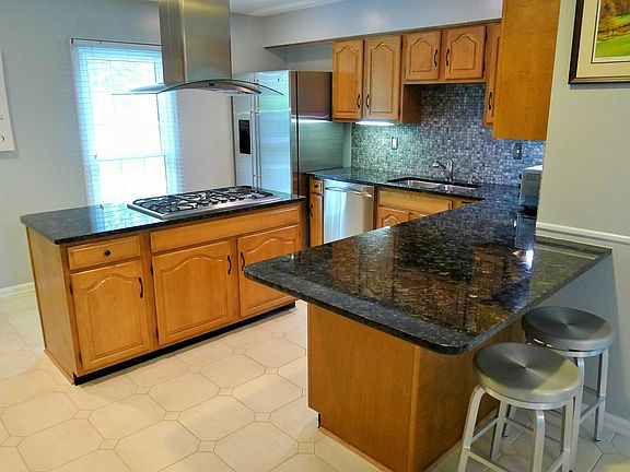 4th image of 9920 Kentsdale Dr