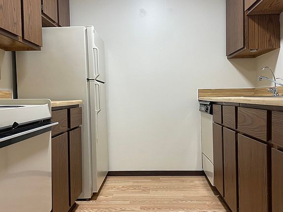 3rd image of 2405 Chalet Gardens Ct #14657758