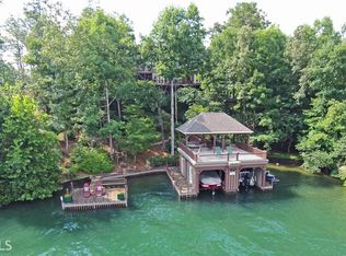 39 Pat Dr, Clarkesville, GA 30523