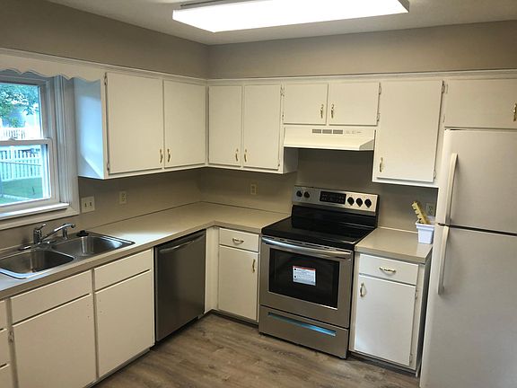 4th image of 6730 S 73rd Street Cir