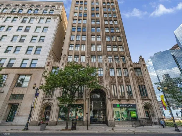 36 James St S #303, Hamilton, ON L8P 4W4