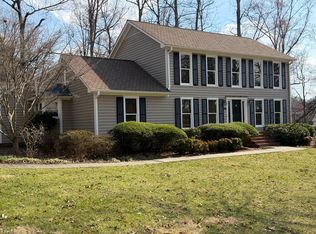 3901 Buncombe Dr, Greensboro, NC 27407