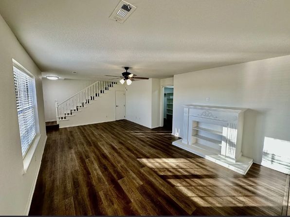 1242 SW Elm Tree Rd #8