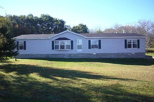 2nd image of W5813 Lakeview Dr E