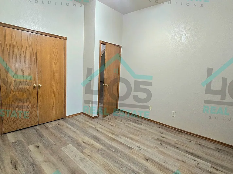 9904 Fox Fair Holw — Photo 19