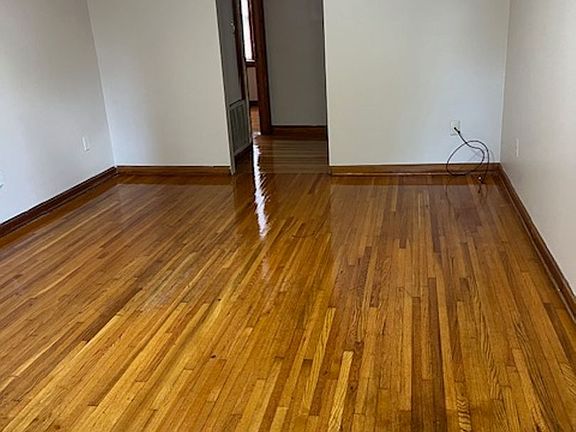 4th image of 2608-2620 S L St #2608