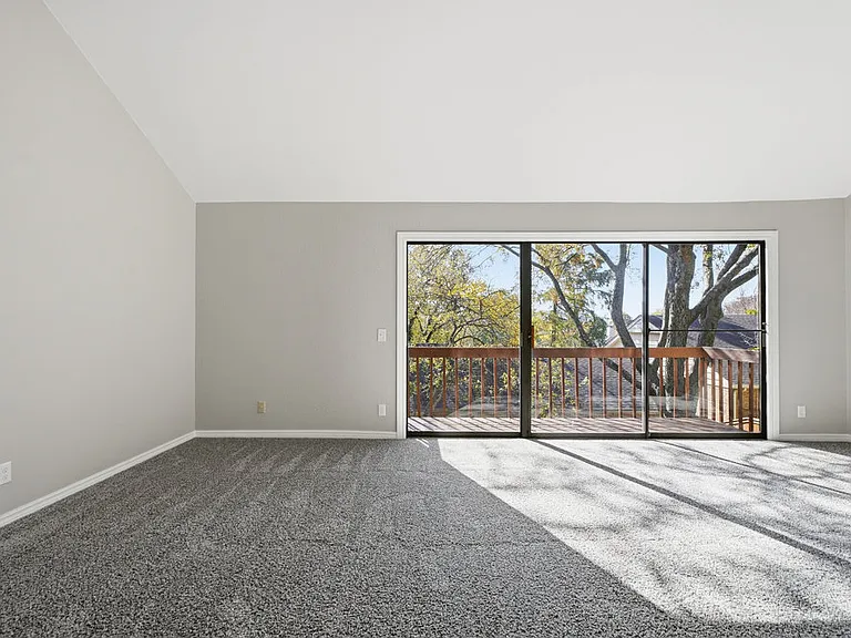 3310 E 68th Pl #4 — Photo 30