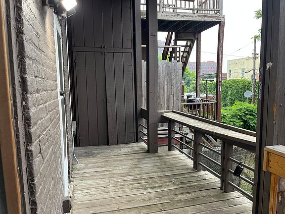 4th image of 92 Grand St Unit 1