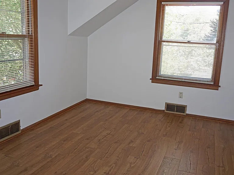 1004 S Anderson St #4 — Photo 6