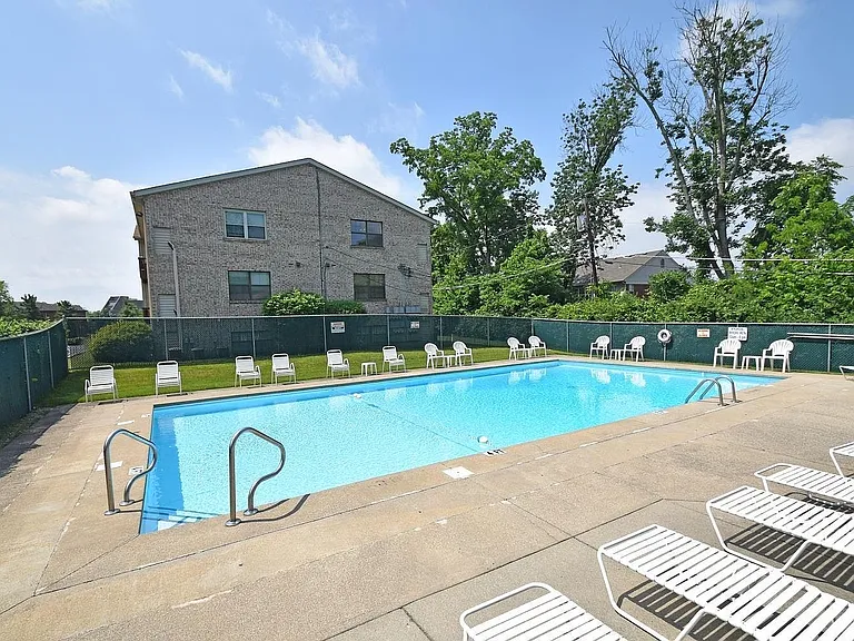 4332 Villa Dr #8 — Photo 17