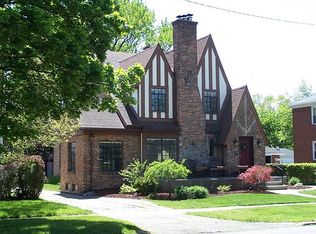 2212 E Court St, Flint, MI 48503