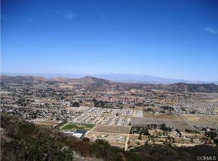 Via Vista Grande, Murrieta, CA 92562