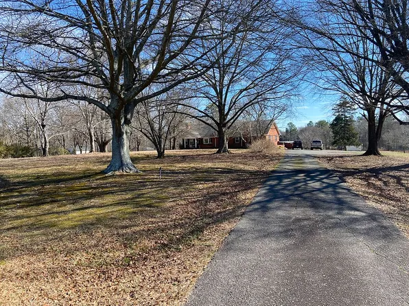 9204 Surface Hill Rd, Mint Hill, NC 28227