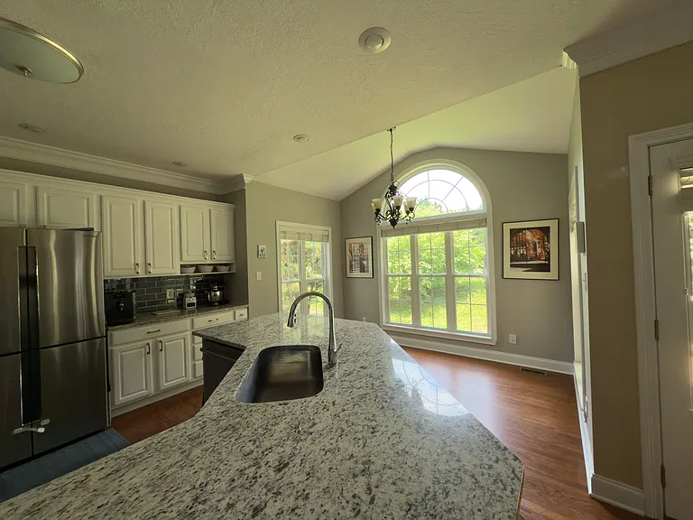 1108 Winterberry Ln — Photo 18