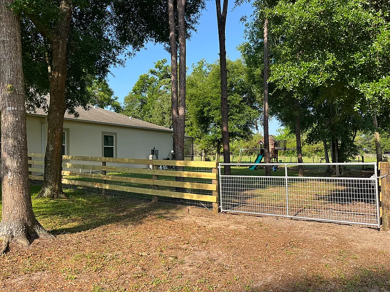 Plymouth Creek Cir — Photo 31