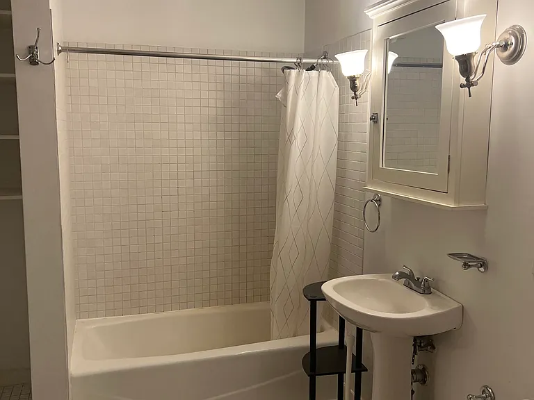 42 Chauncy St #4A — Photo 31