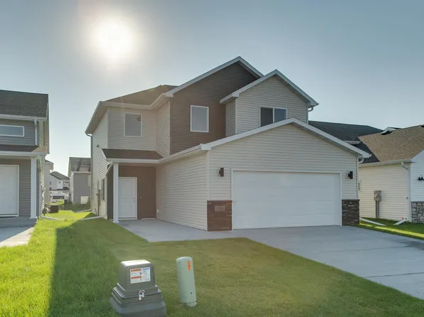 6726 Belding Dr S, Fargo, ND 58104