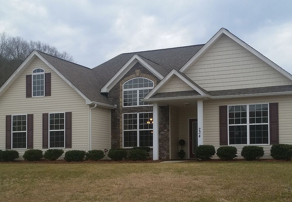 1st image of 234 Hillsborough Ln