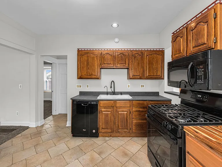 3940 Delmar Ave — Photo 7
