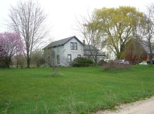 812 E Yale Rd, Rothbury, MI 49452