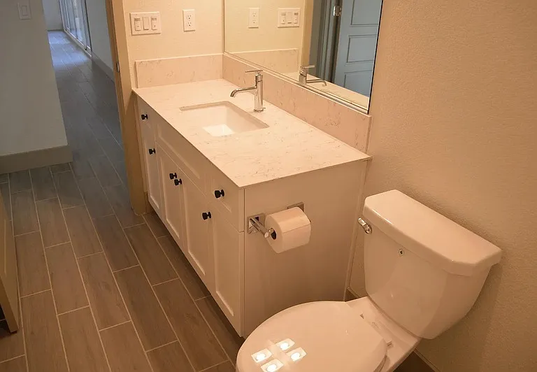 2430 Bastidas Dr — Photo 41